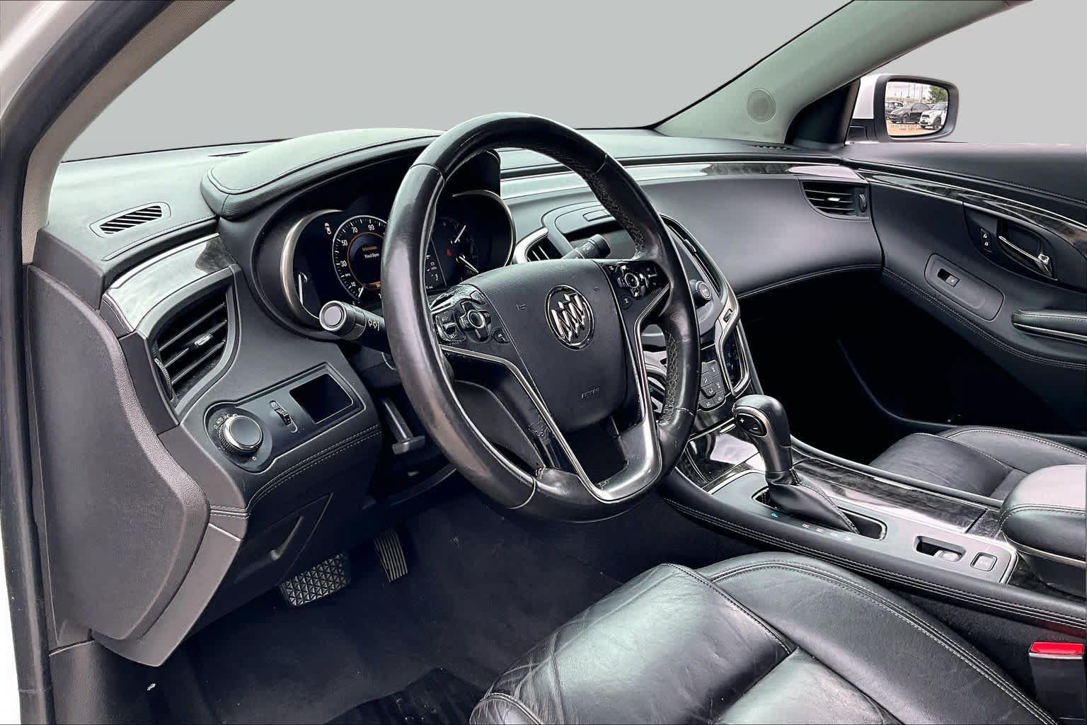 Used 2015 Buick LaCrosse Leather FWD image 15