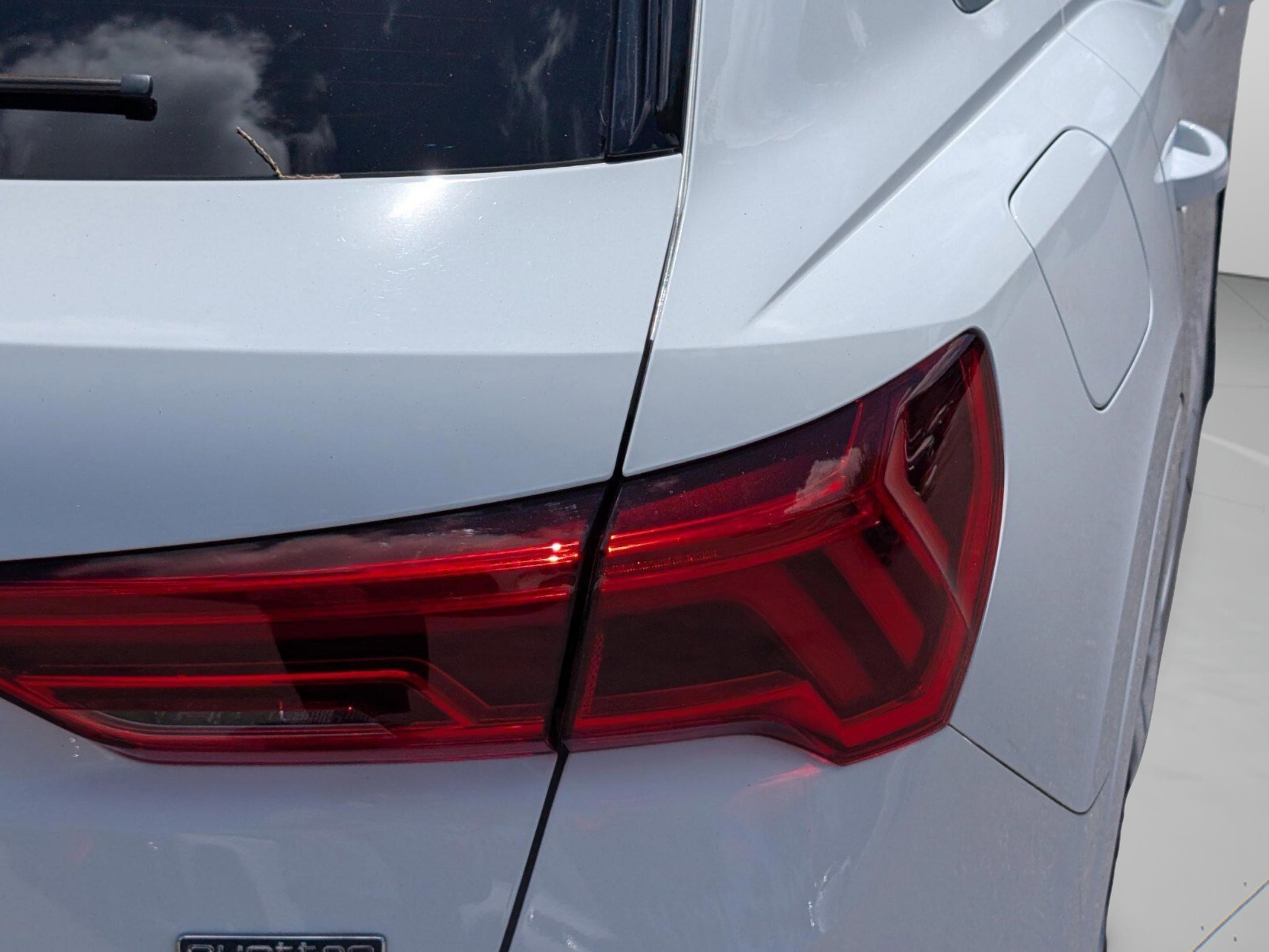 Used 2021 Audi Q3 2.0T Premium w/ Convenience Package AWD/4WD image 37