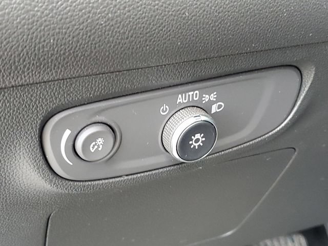 Certified 2024 Buick Encore GX Sport Touring w/ Comfort Package AWD/4WD image 8