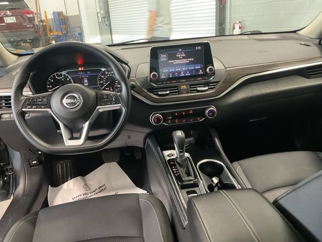 Used 2023 Nissan Altima 2.5 SV AWD/4WD image 12