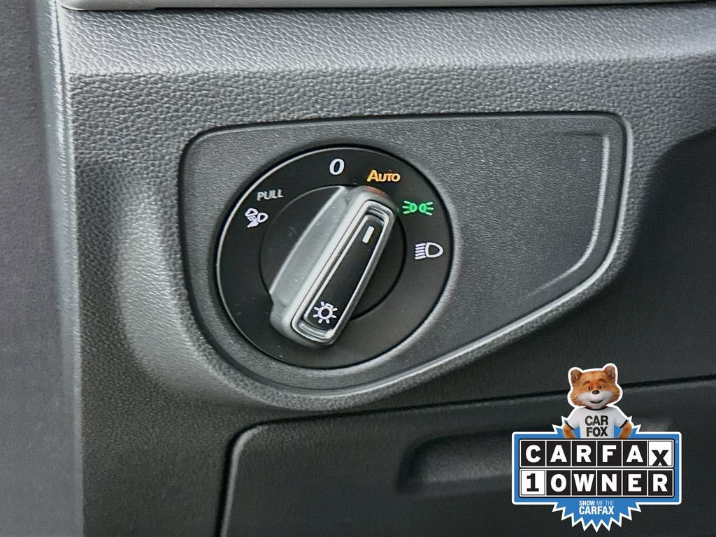 Used 2022 Volkswagen Atlas Cross Sport SE AWD/4WD image 11