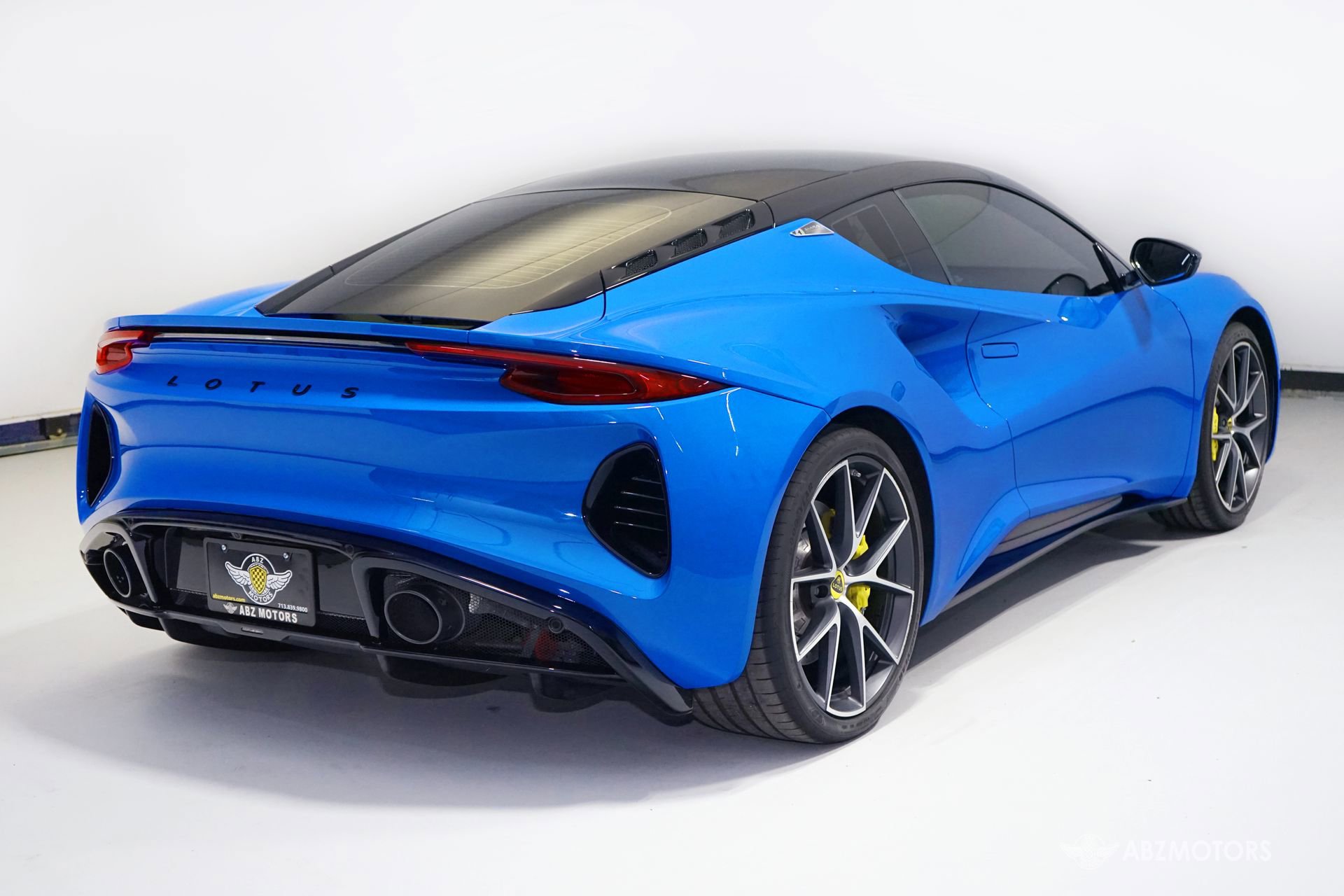 Used 2024 Lotus Emira First Edition image 6