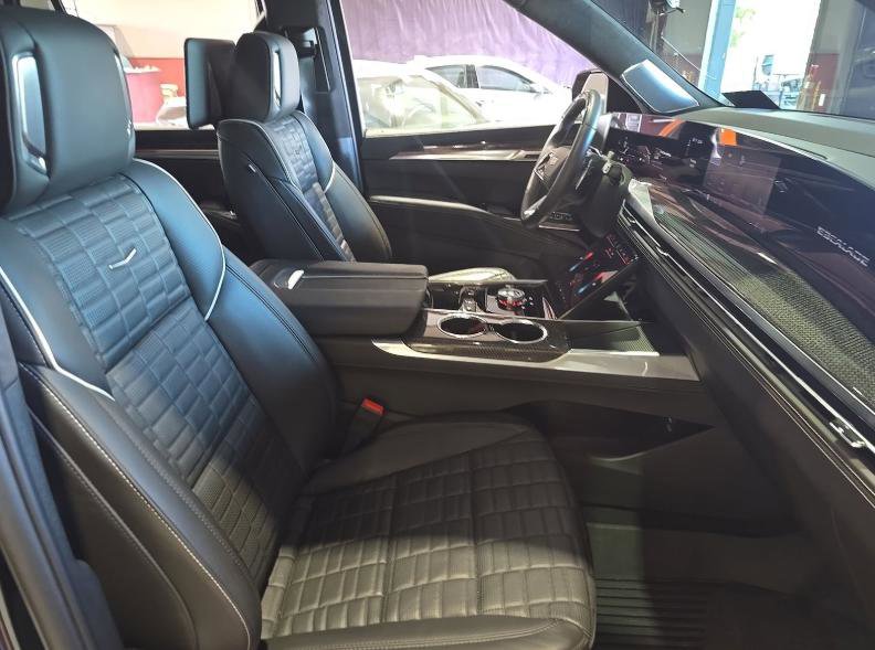 Used 2025 Cadillac Escalade V w/ LPO, Floor Liner Package image 11