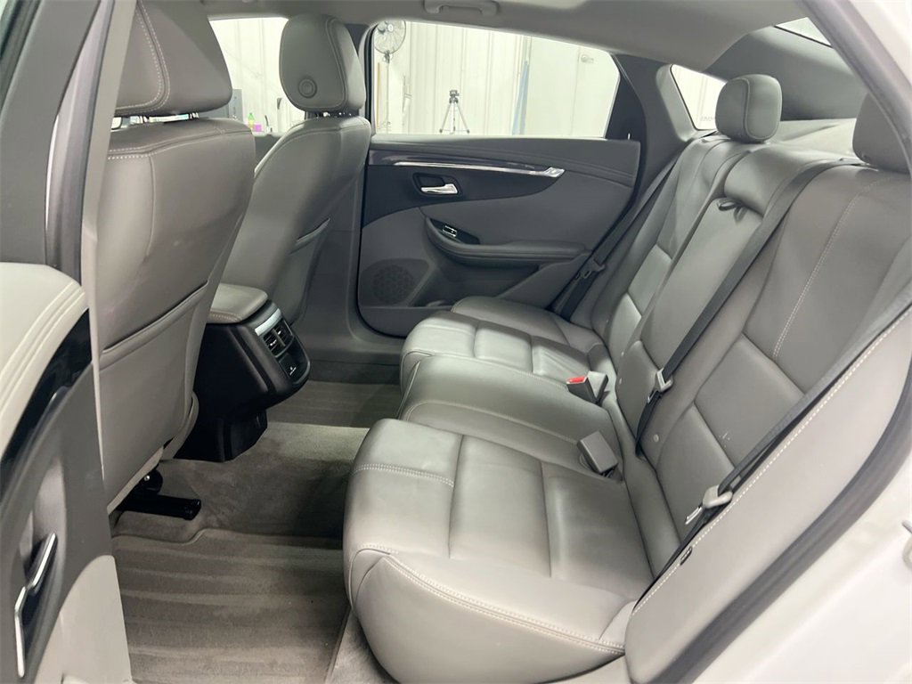 Used 2019 Chevrolet Impala LT image 23