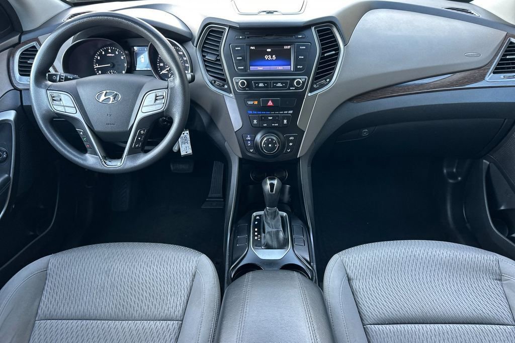 Used 2017 Hyundai Santa Fe Sport image 10