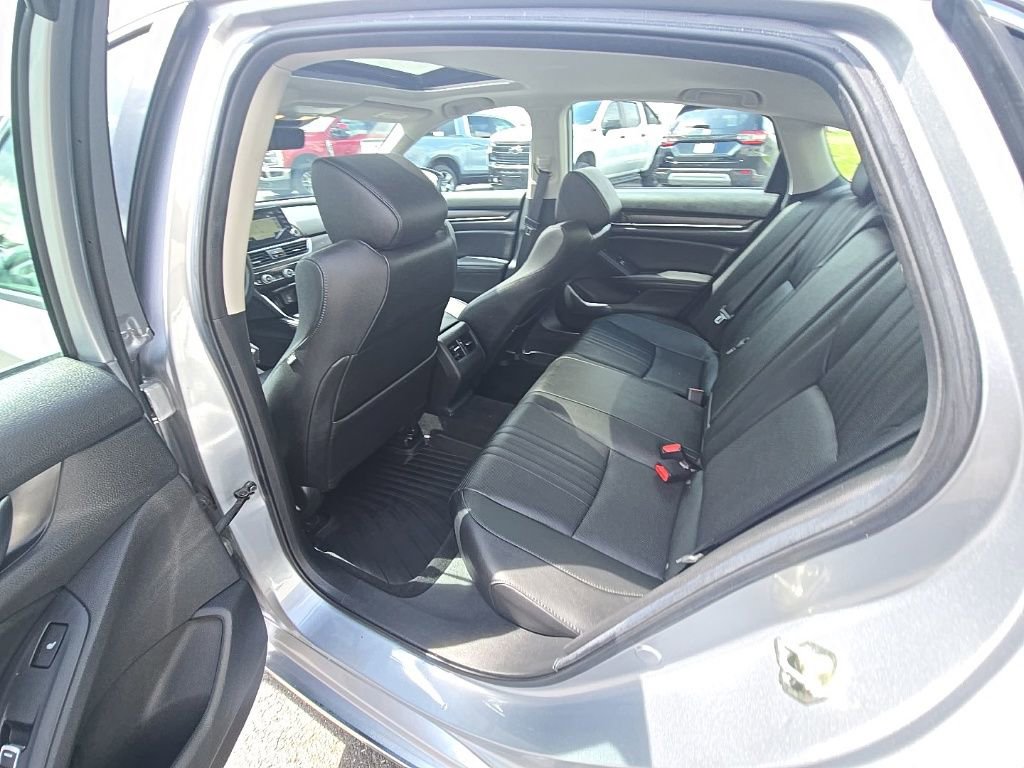 Used 2019 Honda Accord Touring image 26