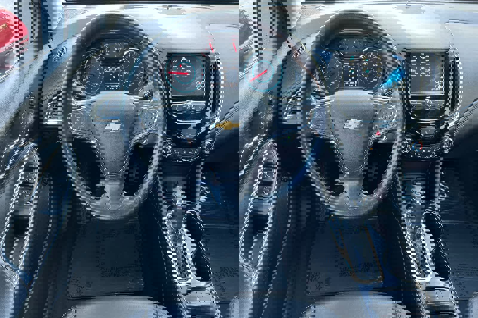 Used 2018 Chevrolet Cruze Premier FWD image 14