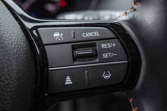 Used 2025 Honda HR-V Sport image 16