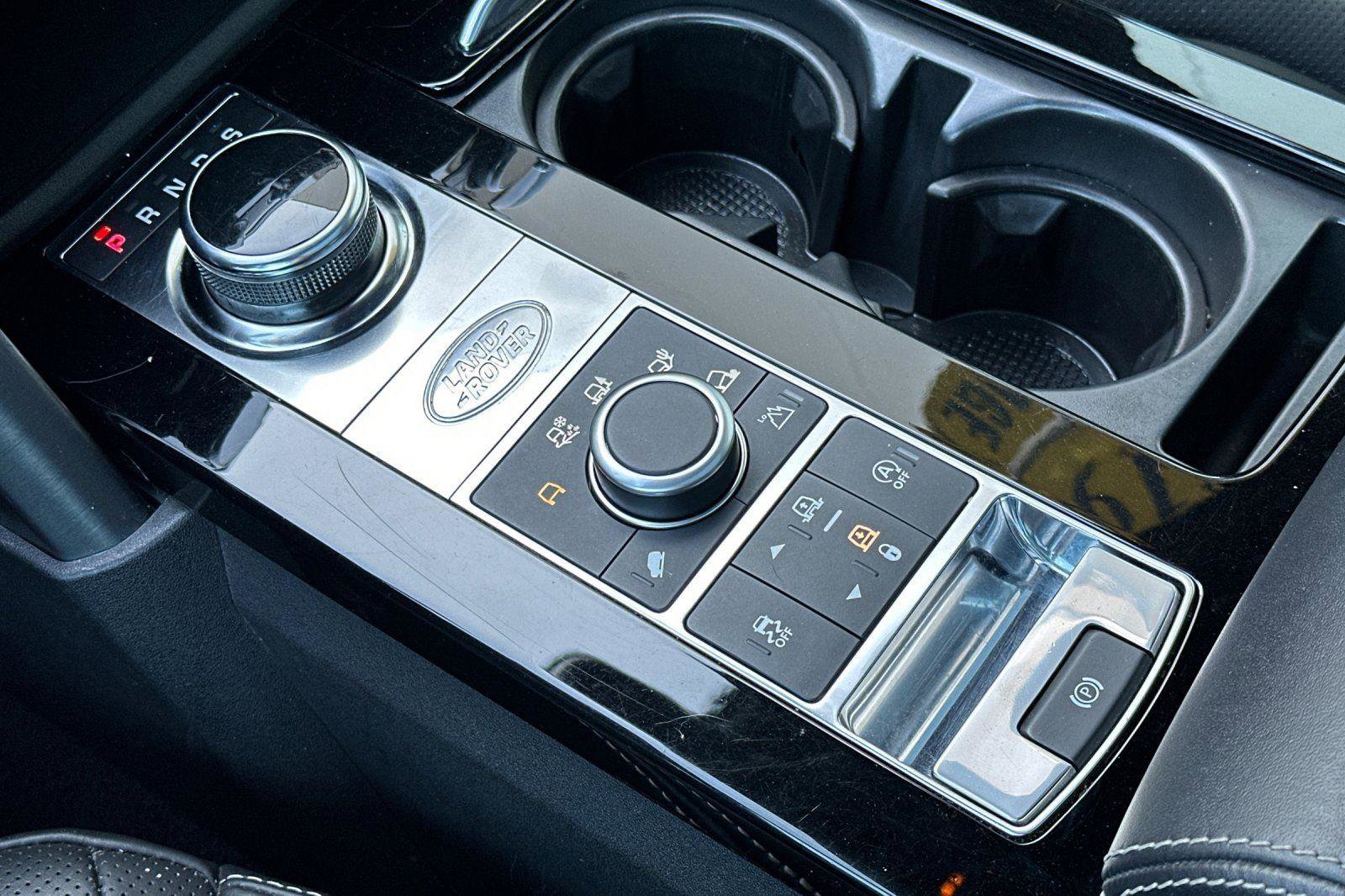 Used 2019 Land Rover Discovery HSE image 22