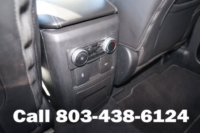 Used 2023 Ford Explorer XLT w/ Equipment Group 202A RWD image 17