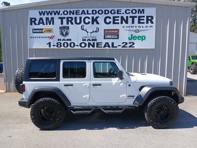 Used 2024 Jeep Wrangler Sport S image 2