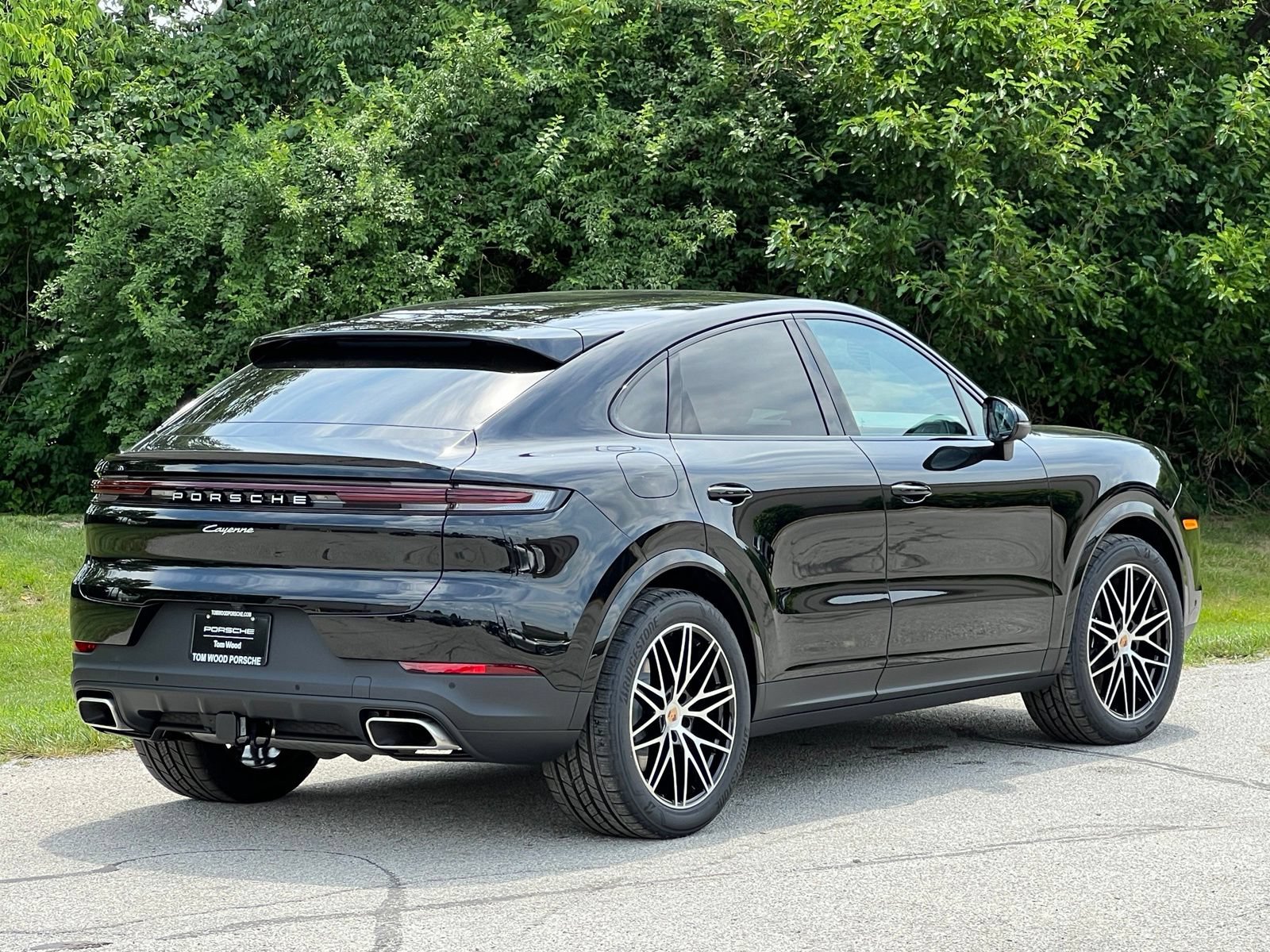 New 2026 Porsche Cayenne Coupe AWD/4WD image 6