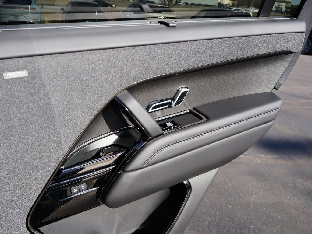 New 2026 Land Rover Range Rover Sport Dynamic SE image 15