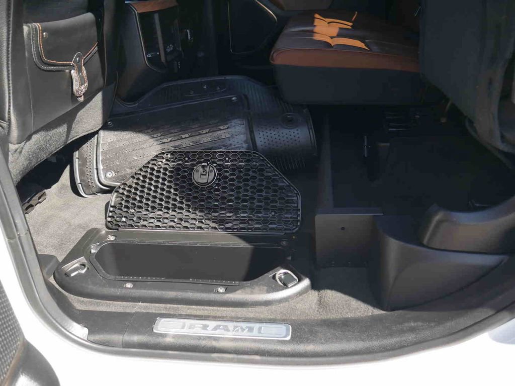 Used 2022 RAM 1500 Limited w/ Body-Colour Bumper Group image 20