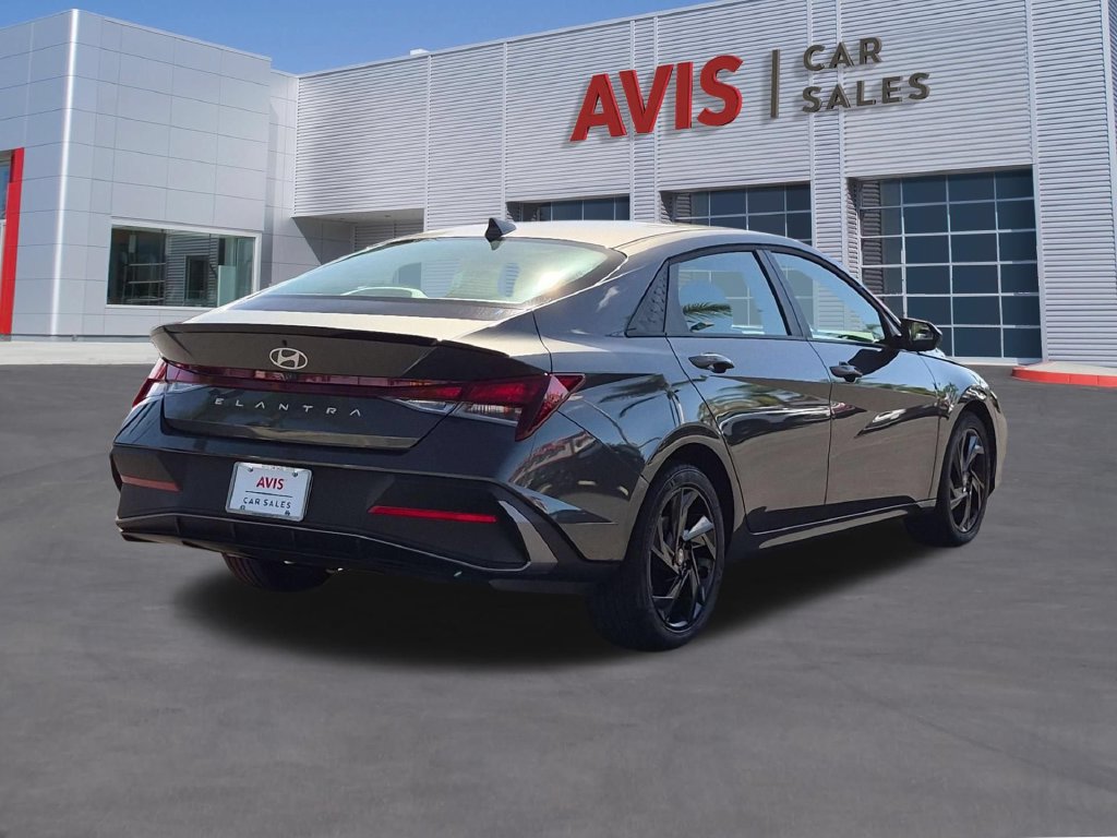Used 2026 Hyundai Elantra Sport FWD image 6