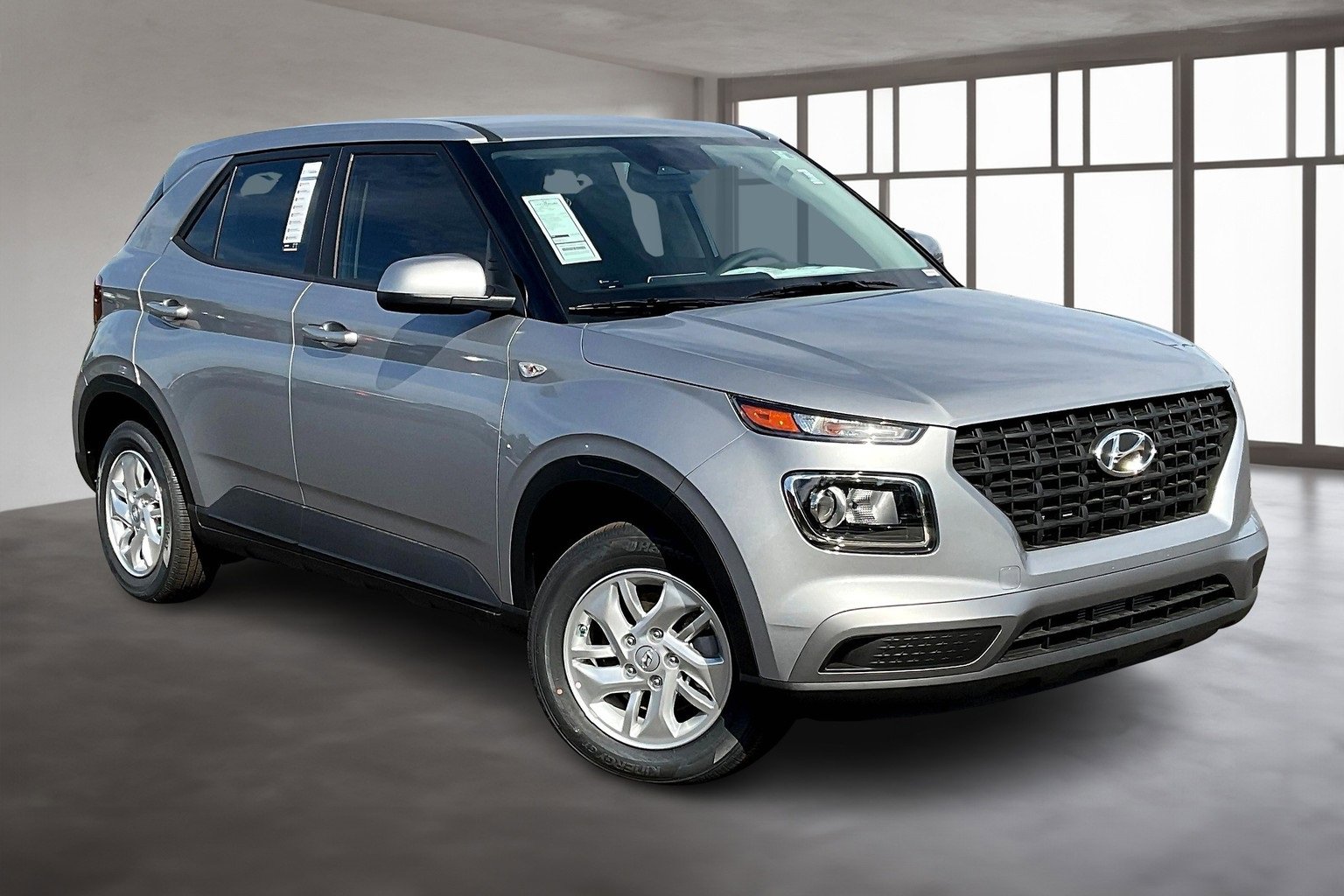 New 2025 Hyundai Venue SE