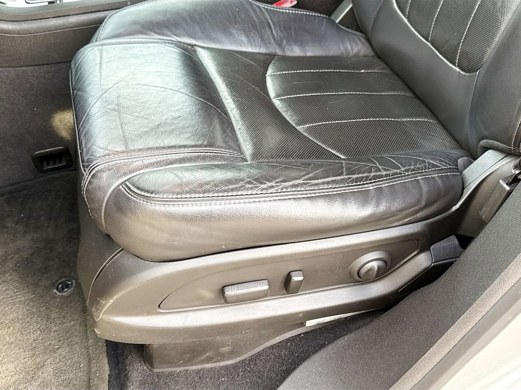 Used 2015 Chevrolet Traverse LTZ image 21