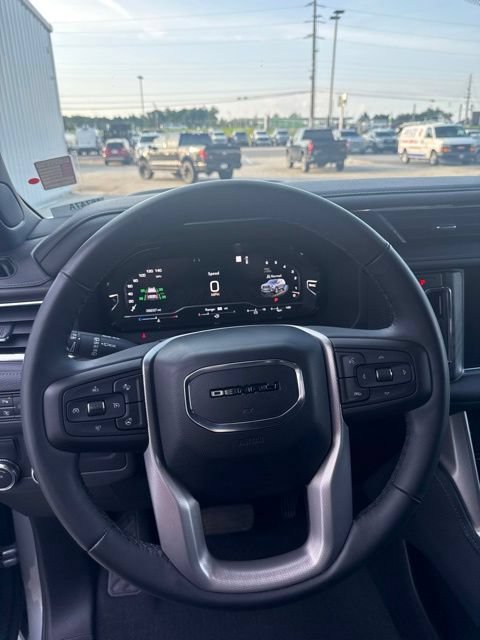 Certified 2023 GMC Yukon Denali RWD image 29
