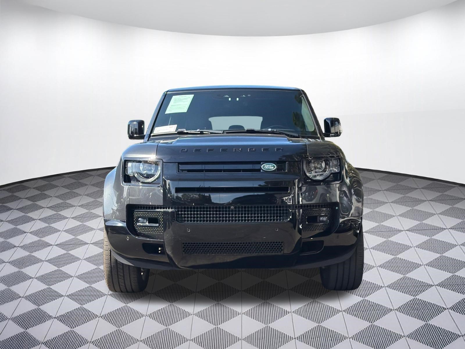 Used 2023 Land Rover Defender 110 X AWD/4WD image 5