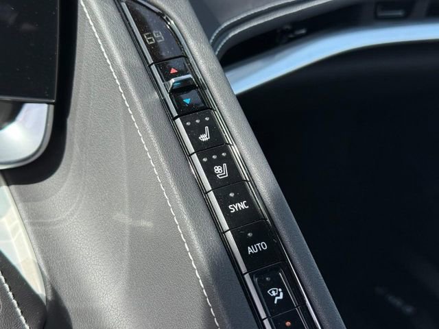 Used 2025 Chevrolet Corvette Stingray Preferred Cpe RWD image 19