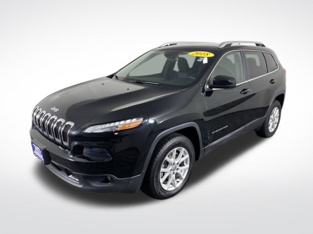 Used 2018 Jeep Cherokee Latitude w/ Safety Group AWD/4WD image 11