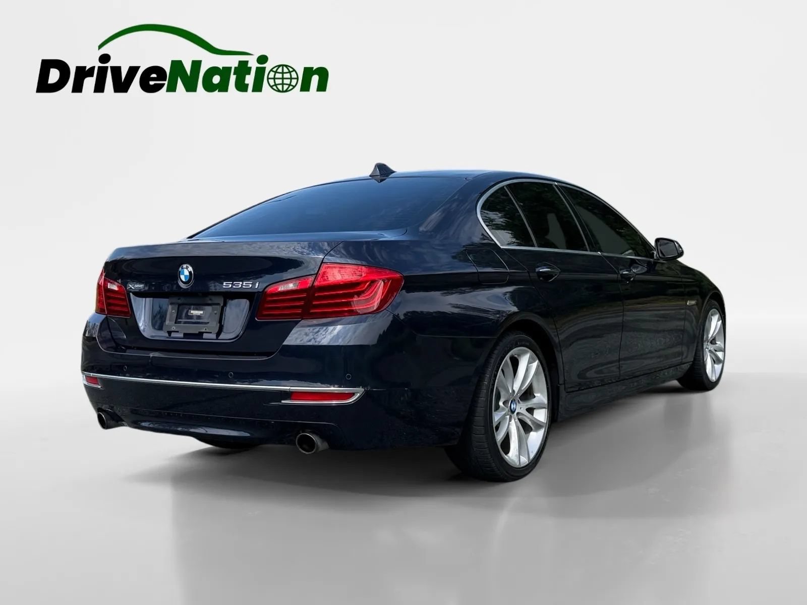 Used 2016 BMW 535i xDrive Sedan w/ Luxury Seating Package AWD/4WD image 5