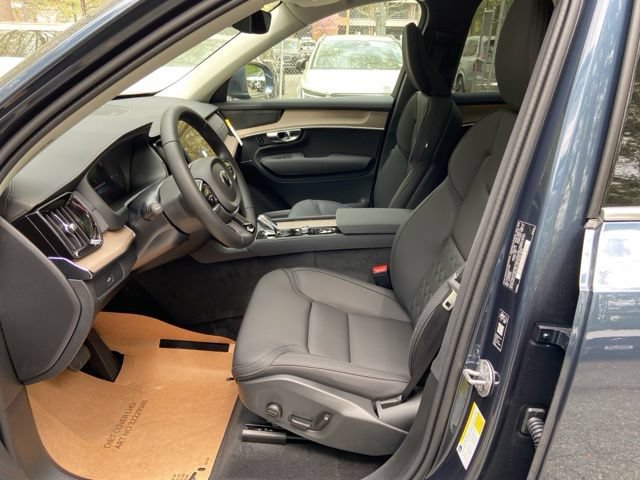 New 2026 Volvo XC90 B5 Plus AWD/4WD image 11