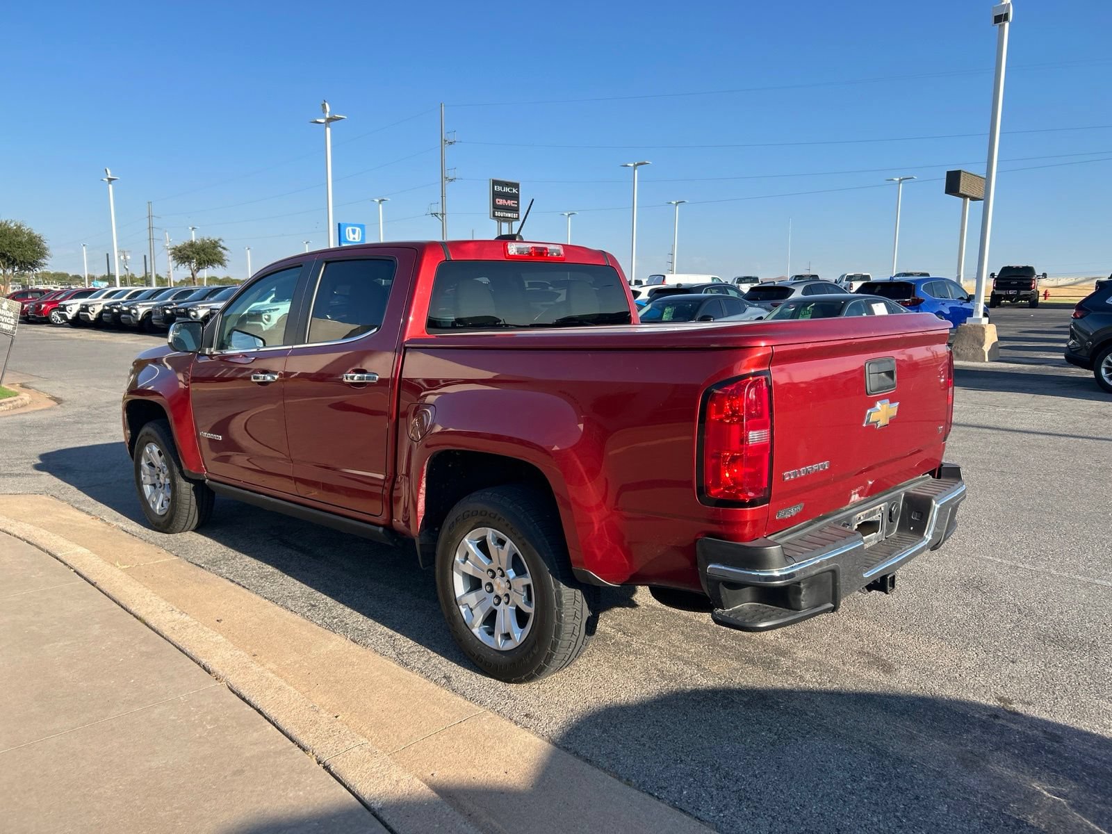 Used 2015 Chevrolet Colorado LT w/ Luxury Package RWD image 7