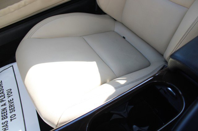Used 2013 Mercedes-Benz SLK 250 image 29
