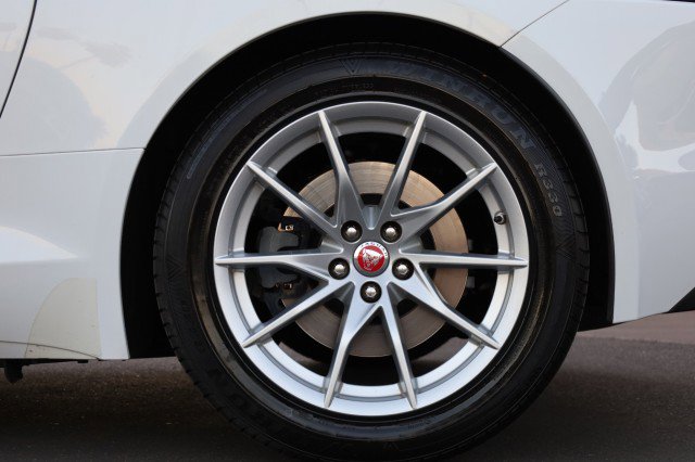 Used 2020 Jaguar F-TYPE Convertible image 50