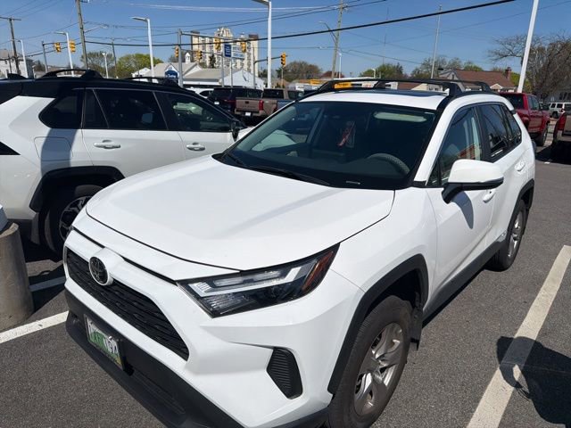 Used 2025 Toyota RAV4 XLE w/ Convenience Package AWD/4WD image 7
