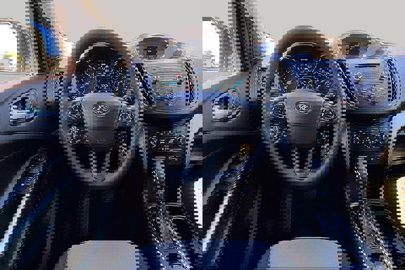 Used 2018 Ford Escape SE image 5