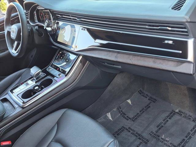 Used 2022 Audi Q8 Prestige w/ Prestige Package AWD/4WD image 20