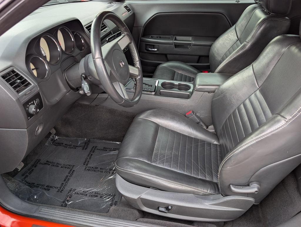 Used 2009 Dodge Challenger R/T RWD image 11