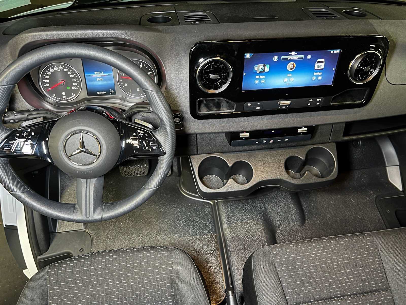 Used 2026 Mercedes-Benz Sprinter 2500 image 39