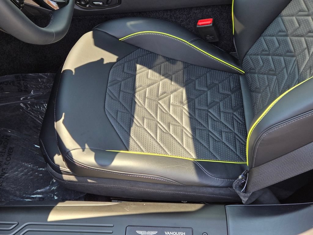 New 2025 Aston Martin Vanquish RWD image 27