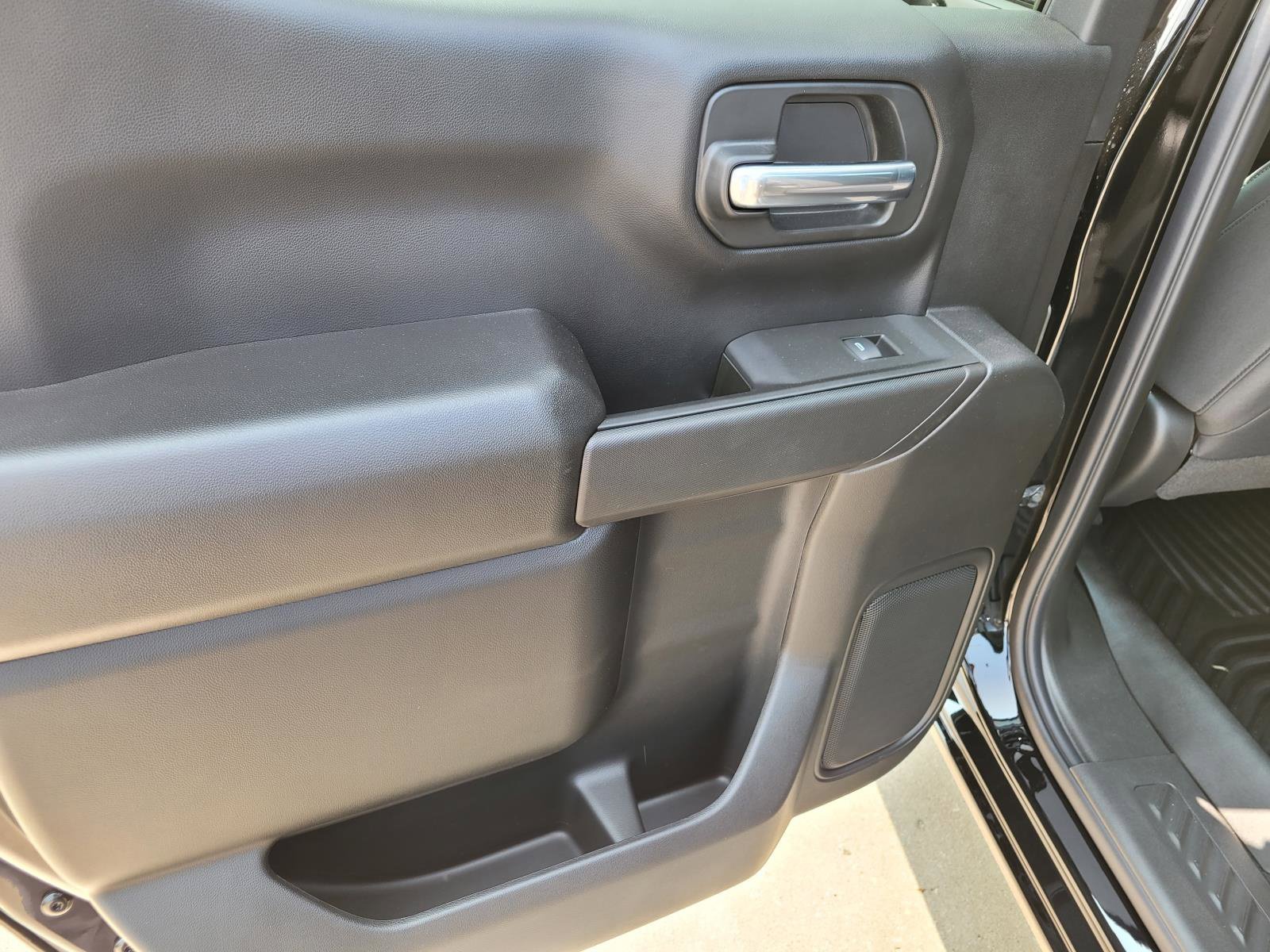 New 2026 Chevrolet Silverado 1500 Custom AWD/4WD image 7