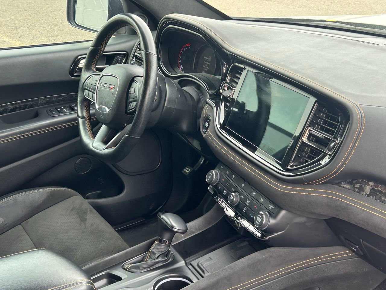 Used 2022 Dodge Durango R/T w/ Hemi Orange Plus Package image 9