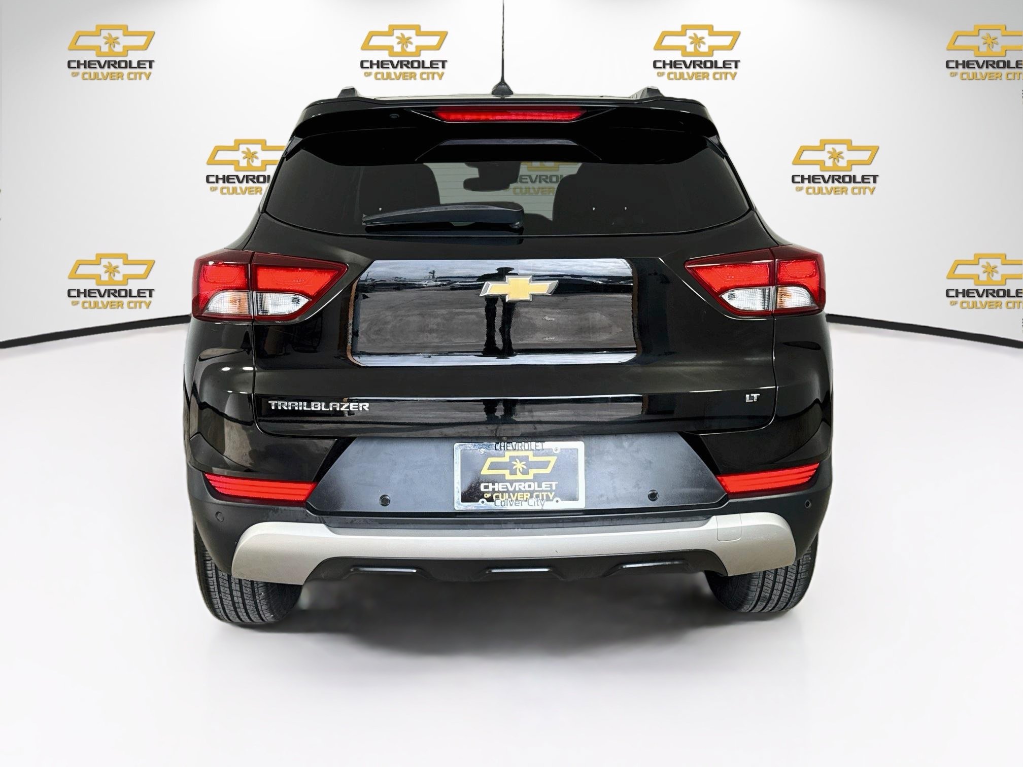 Used 2021 Chevrolet TrailBlazer LT w/ Driver Confidence Package FWD image 7