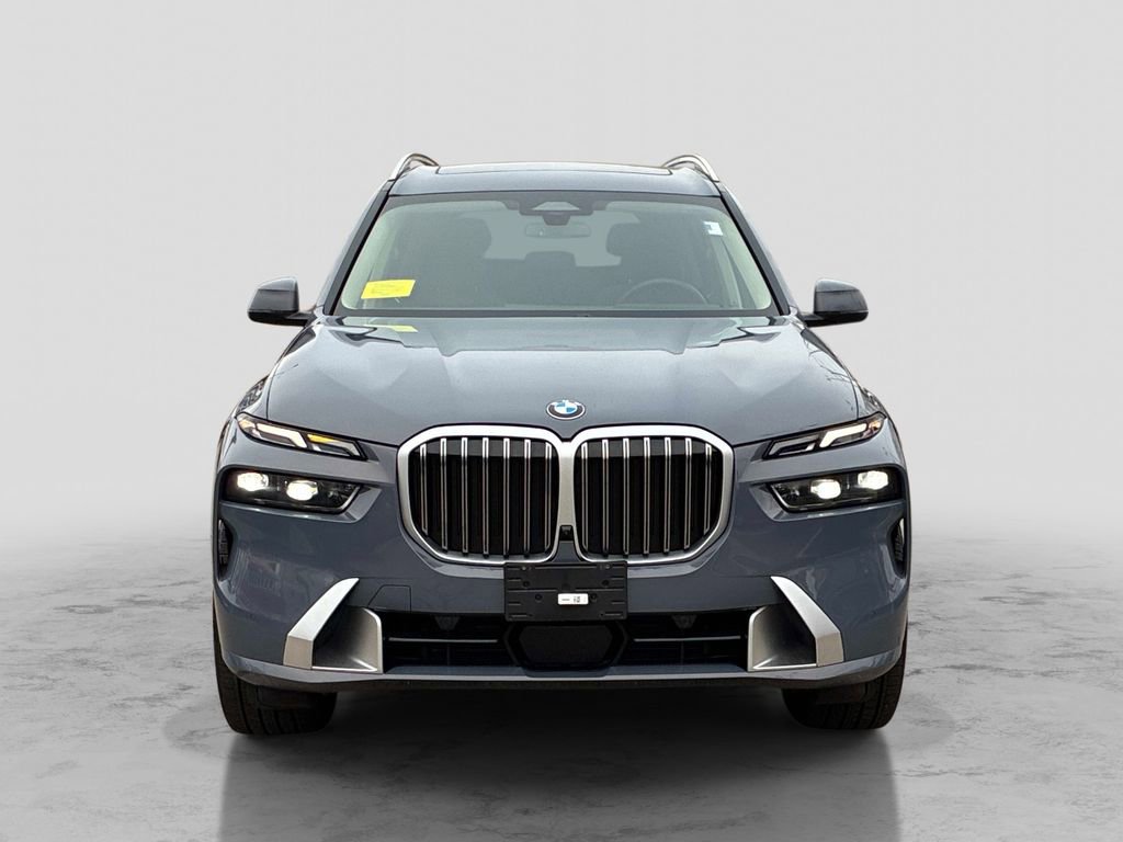 Used 2024 BMW X7 xDrive40i w/ Premium Package AWD/4WD image 2