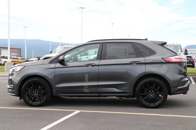 Used 2020 Ford Edge ST-Line w/ Cold Weather Package AWD/4WD image 2