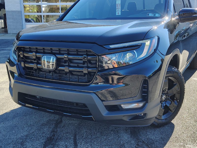 Used 2026 Honda Ridgeline Black Edition image 2