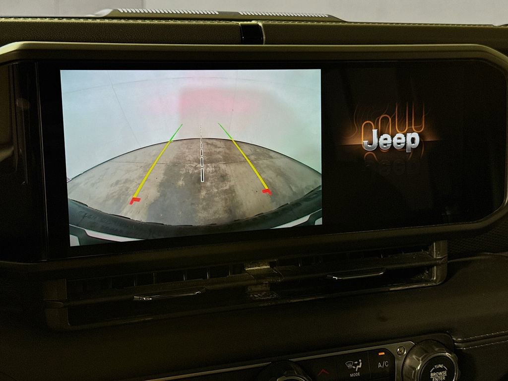 Used 2024 Jeep Wrangler Unlimited Rubicon image 11