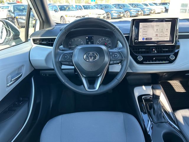 Used 2025 Toyota Corolla SE image 20