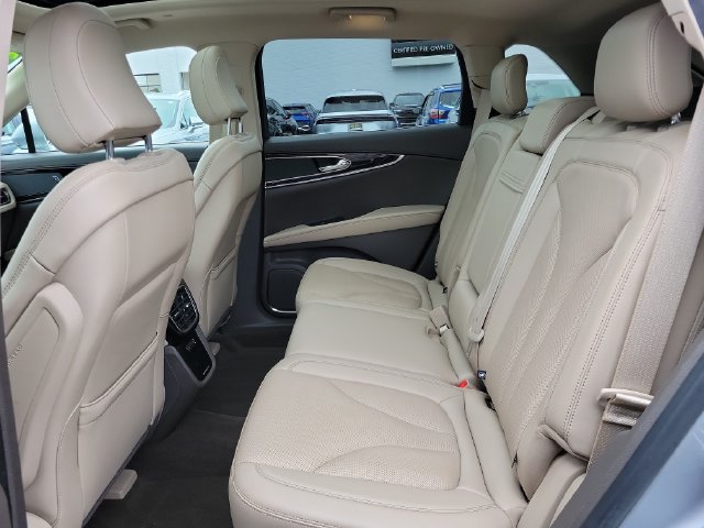 Used 2023 Lincoln Nautilus Reserve FWD image 22