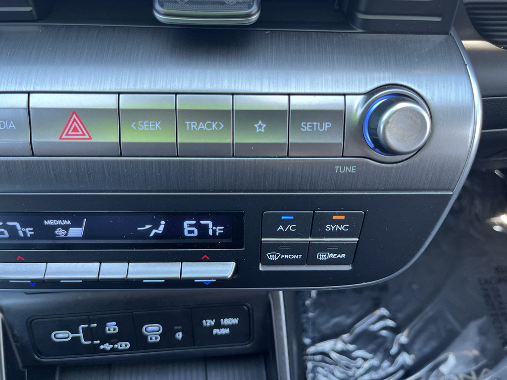Used 2025 Hyundai Kona Limited AWD/4WD image 23