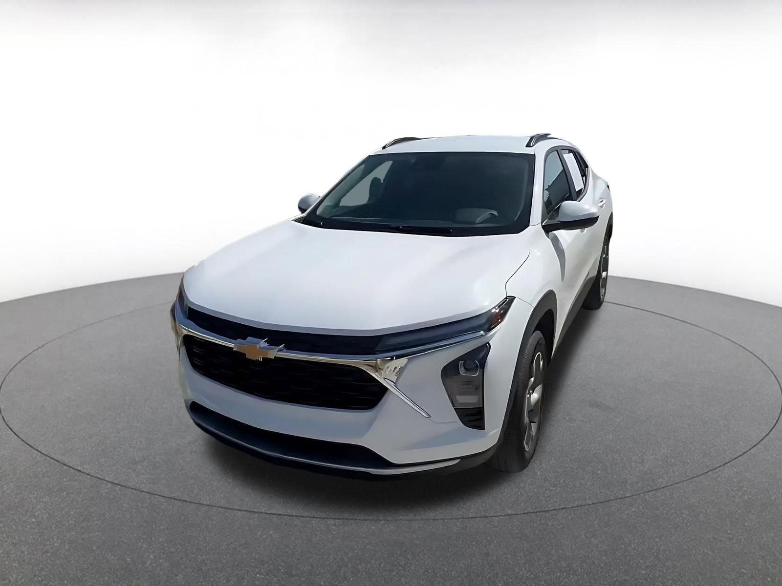 Used 2025 Chevrolet Trax LT image 7