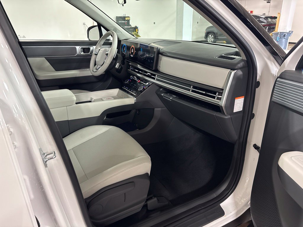 New 2026 Hyundai Santa Fe SE AWD/4WD image 17