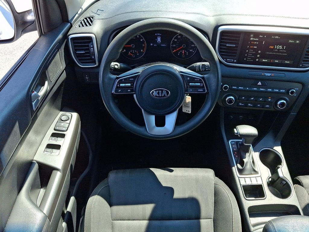 Used 2022 Kia Sportage LX image 11