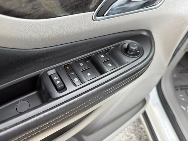 Used 2016 Buick Encore Leather FWD image 13
